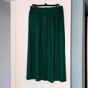 Green midi skirt